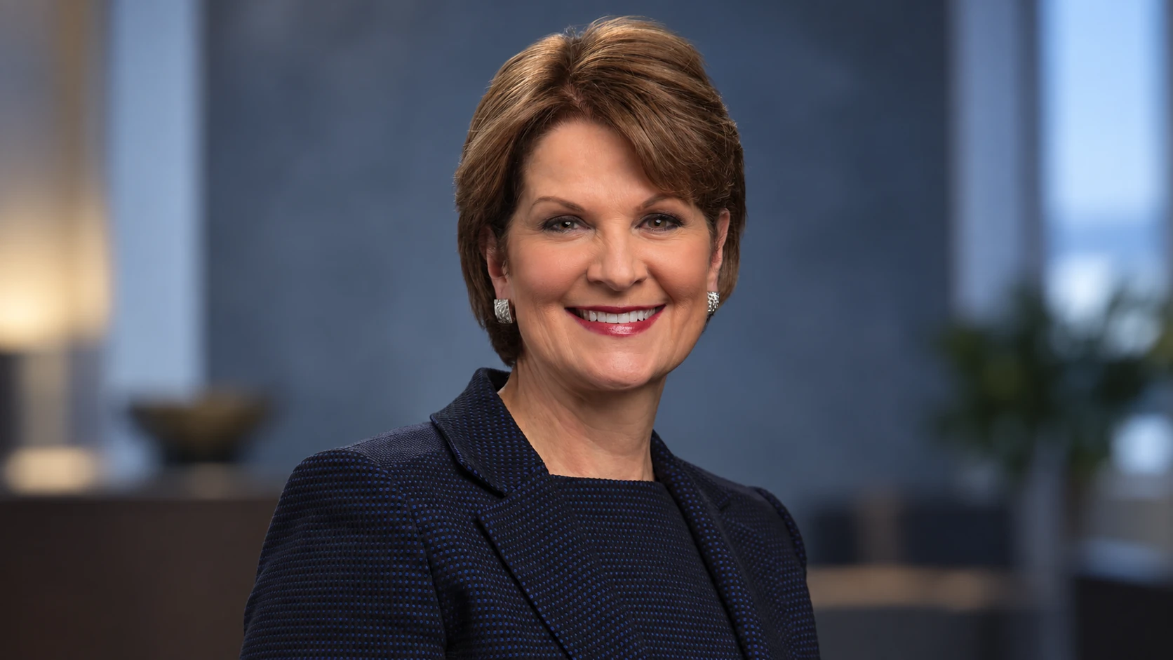 Marillyn Hewson’s rise through Lockheed Martin - marillyn hewson and igor olenicoff